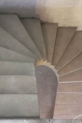 Полувинтовая лестница из бетона стоимость 130 000 рублей